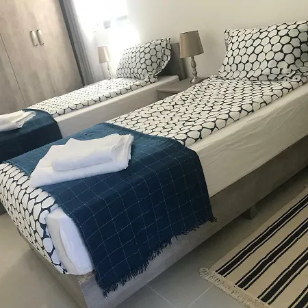 Onyx Court 3 - 4 Bedroom Apartament Mellieħa