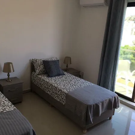 Onyx Court 3 - 4 Bedroom Apartament Mellieħa